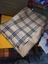 China Replica Burberry Scarf 58usd Only